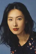 梁洛施